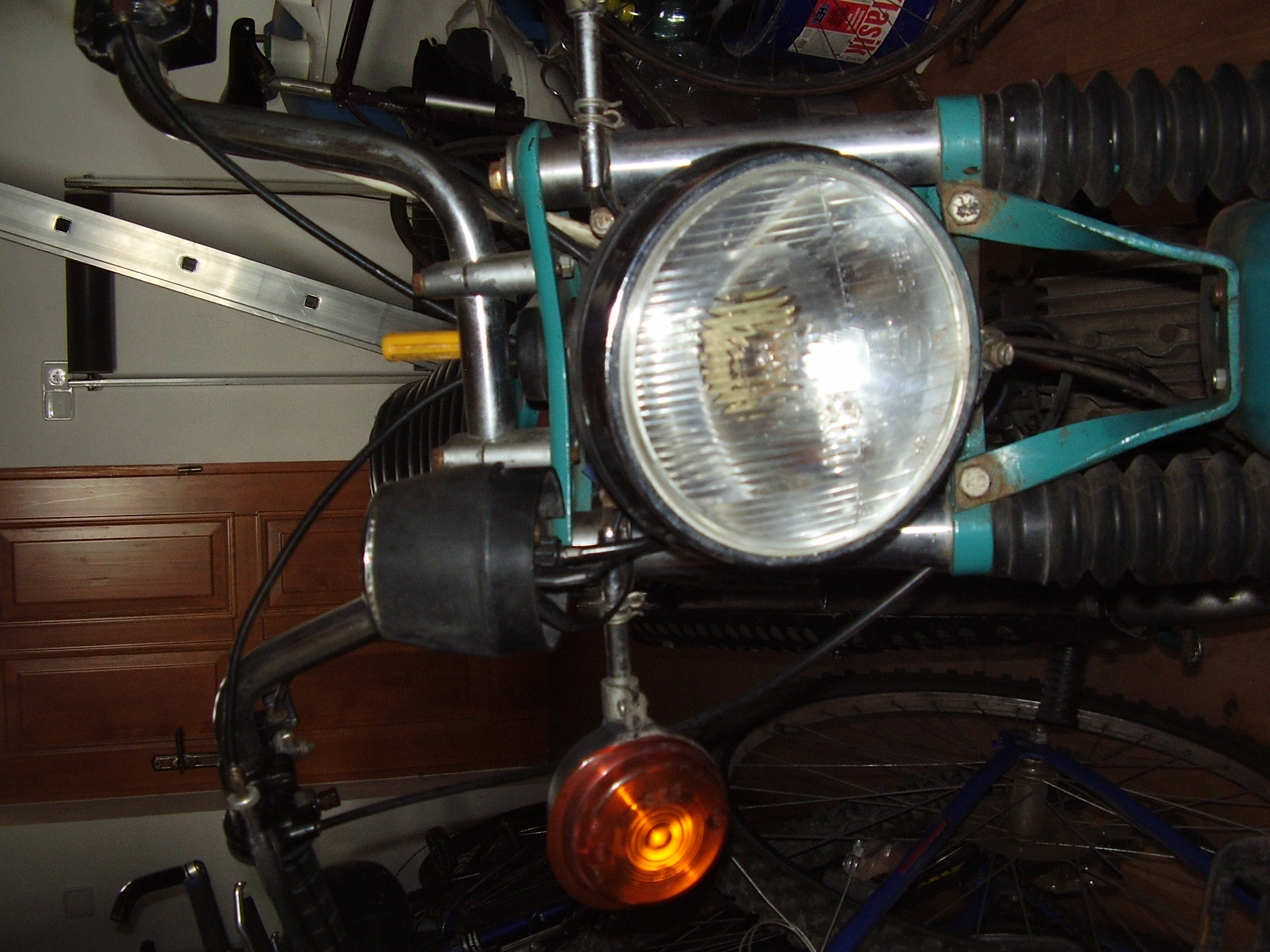 Simson ze předu Světlo a Blinkry.JPG